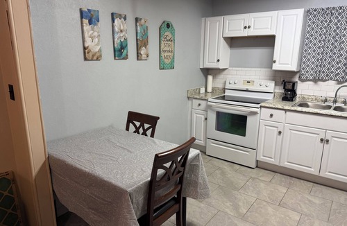 Big Spring Apartment | Pleasant 1-bedroom studio with AC in charming Big Spring