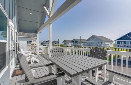 Crystal Beach House | Pool Access, Deck + Patio: Bolivar Peninsula Gem
