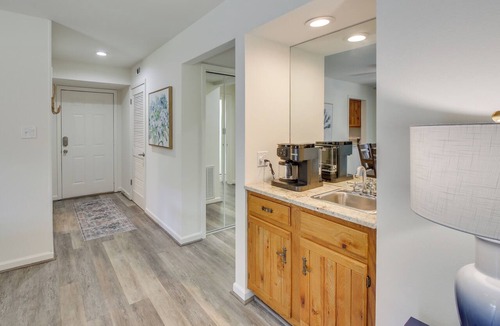 Lake Hamilton Condo | Pool, Hot Tub & Lake Access: Lake Hamilton Condo!