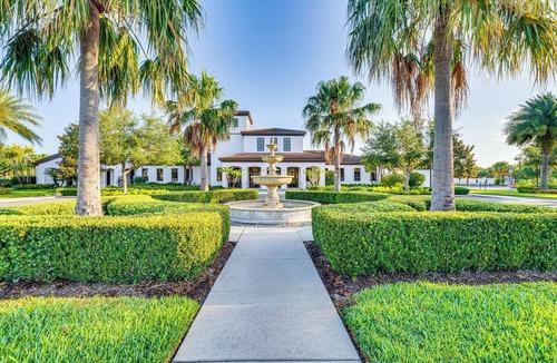 Four Corners Cottage | Pool & Lazy River: Windsor House 9 Mi to Disney!
