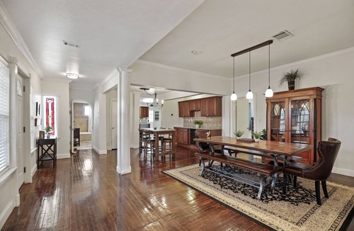 Graham House | Poolside at Possum Kingdom sleeps 6