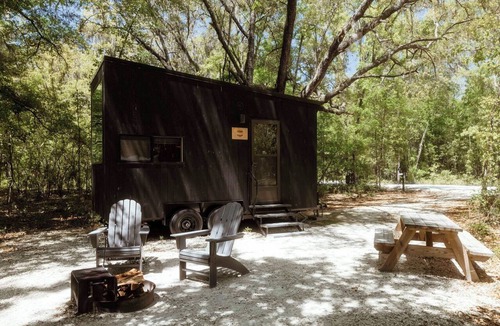 Ottawa Cabin | Postcard Cabins Starved Rock, Outdoor Collection by Marriott Bonvoy