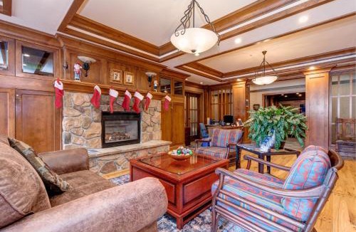 Salt Lake Mountain Resorts Apartment | Powderhorn Lodge 210: Blazing Star Suite