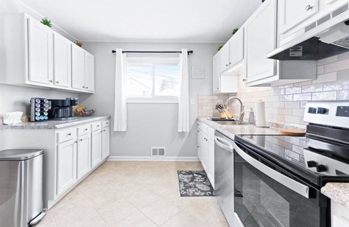 Upper Arlington House | Pristine 3BR House Close to OSU, Downtown and Hospitals