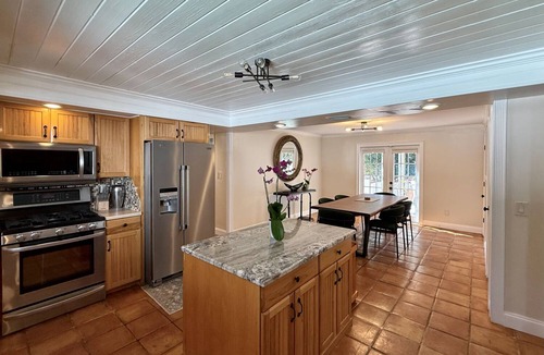 Vero Beach Villa | Private 5BR Pool Retreat Boat & RV Friendly 1 Acre Near JRTC & Wabasso Ramp