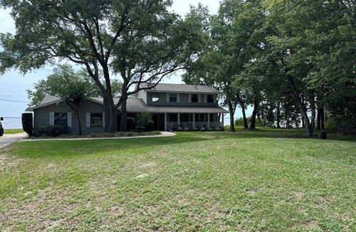 Freeport House | Private Bayfront Escape near Destin and 30a.