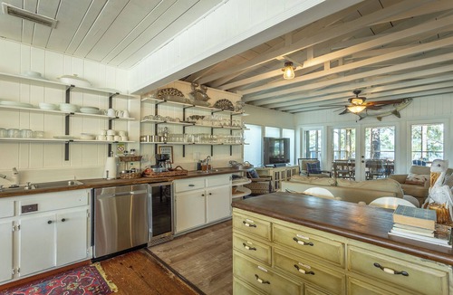 Alligator Point House | Private Dock, Easy Gulf Access & Red Snapper Season Fun!