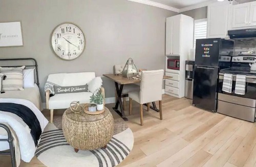 Pleasant Hill Apartment | Private Entry Elegant Quiet Safe Cozy Studio Suite
