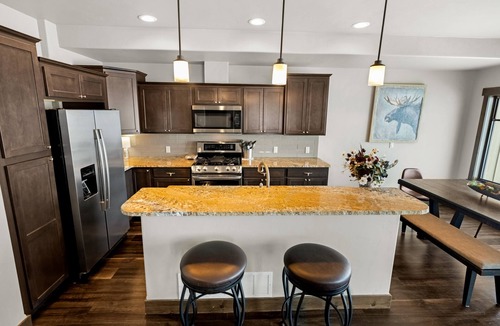 Tabernash House | PRIVATE hot tub, air hockey table + shuffle board table+ amazing views!
