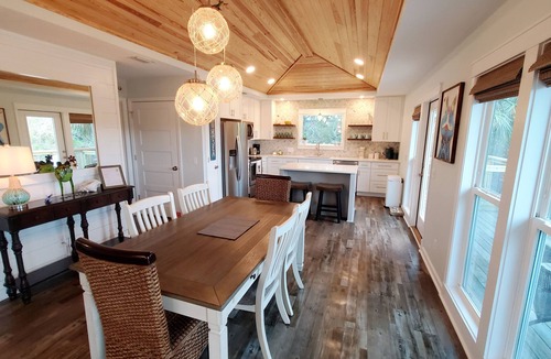 St. George Island Cottage | Private Pool! Easy Beach Access!
