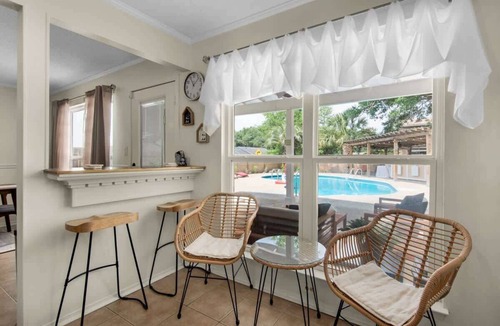Northeast Pensacola House | Private-Relaxing, Pool, Dwntwn PNS & Beaches