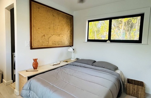 Downtown Hollywood Cottage | Private Studio Cottage in Beautiful historic Hollywood FL.