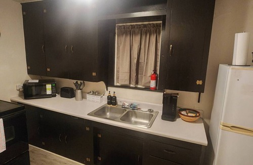 San Angelo House | Private Studio: Cozy & Efficient