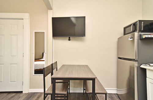 Winter Garden Apartment | Private Studio on the Bike Trail