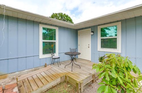 Lakewood Park House | Private Yard, Lanai! Pet-Friendly Fort Pierce Home