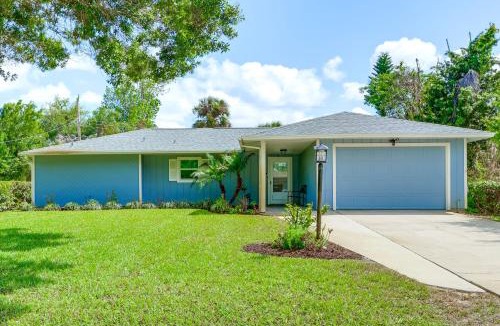 Lakewood Park House | Private Yard, Lanai! Pet-Friendly Fort Pierce Home