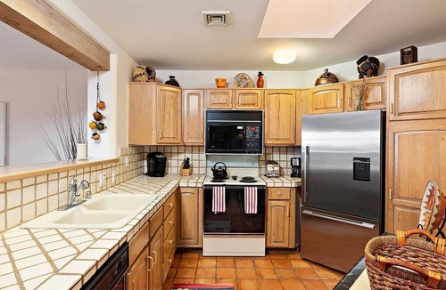 Quail Run Condo | Quail Run 312 | Mountain Views | Penthouse | Private Balcony | Golf Course | Pool & Hot Tub
