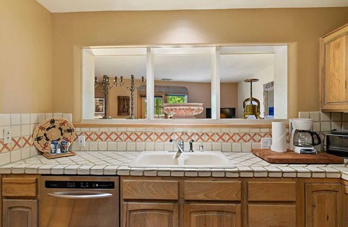 Quail Run Condo | Quail Run 315 | Picturesque Views | Penthouse | Private Balcony | Golf Course | Pool & Hot Tub