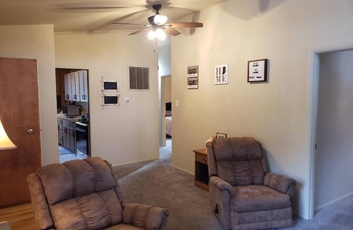 Dyer House | Quaint 3-bedroom house with AC in charming Dyer Close to Highways and Chicago