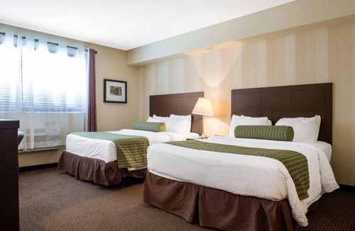 Pembroke Hotel | Quality Inn and Conference Centre