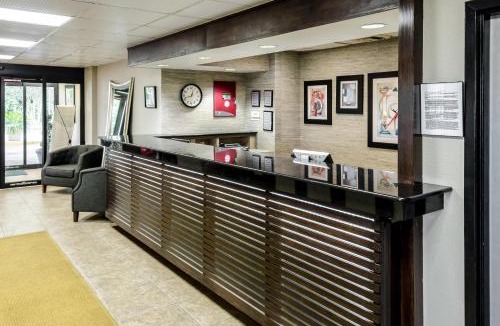 Kreole Hotel | Quality Inn Moss Point - Pascagoula