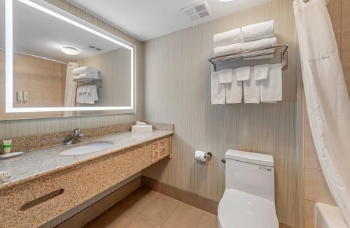 Industrial Park Hotel | Quality Inn Orleans