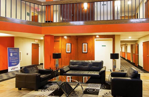 Plainfield Hotel | Quality Inn Plainfield I-395