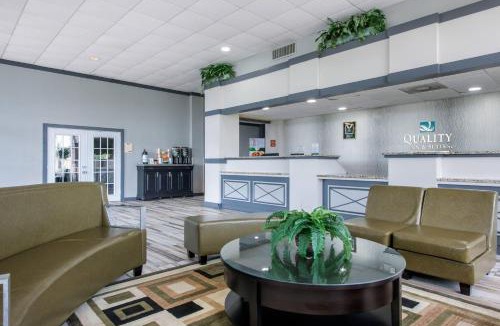 Brooksville Hotel | Quality Inn & Suites Brooksville I-75-Dade City