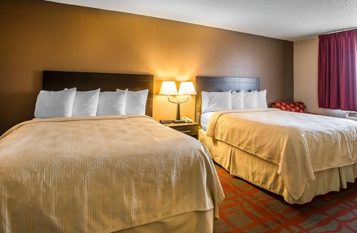 West Bend Hotel | Quality Inn & Suites West Bend