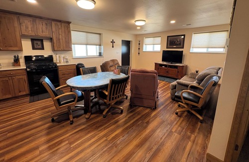 Riverton Apartment | Quiet Apartment with Mountain Views