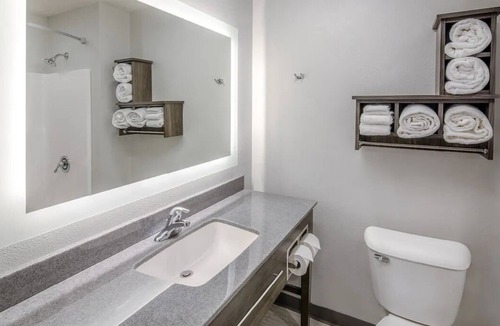 St. Joseph Hotel | Quiet Room w/Private Bath, Dining & Cooking Near Interstate
