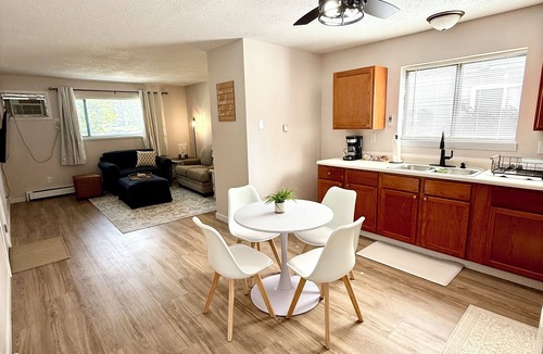 Cedar Rapids Apartment | Quiet Space Apartment