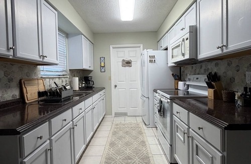 Citrus Springs House | Rainbow river retreat-Spacious 3 bedroom home on oversize lot. Bring your boat!
