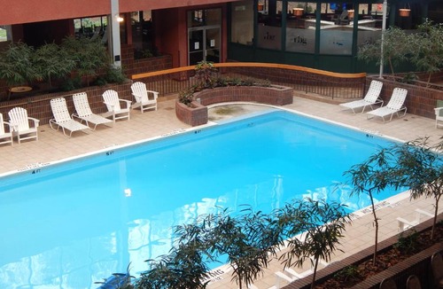 Racine Hotel | Ramada by Wyndham Beaver Falls
