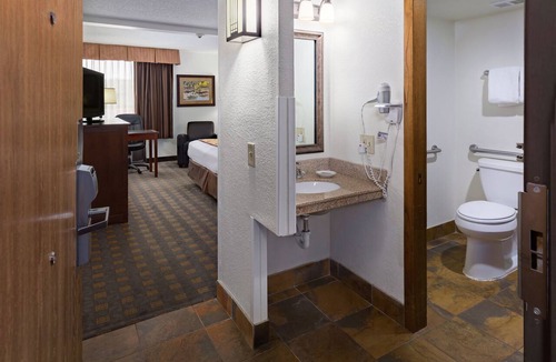 Casper Hotel | Ramkota Hotel & Conference Center