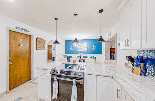Port Orange House | Relax on 2.5 Acres w/Pool, Pet-Friendly, Near Daytona & Disney