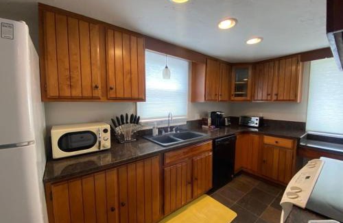 Holly Heights House | Relaxing 3 bed 2 bath home by the intracoastal