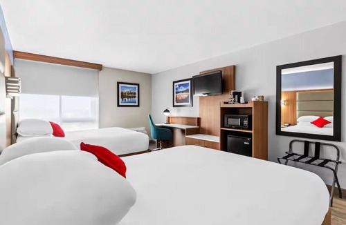 Cheyenne Hotel | Relaxing and Comfy Room Close to Cheyenne Botanic Gardens - 4 Miles Away