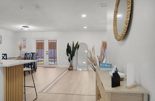 Palm Coast House | Relaxing Coastal POOL Home 10 min to the Beach Pets stay free