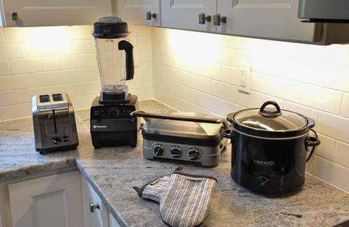 Vilano Beach House | Relaxing Getaway, Walk to Beach & Restaurants, Pet Friendly, Close to Town