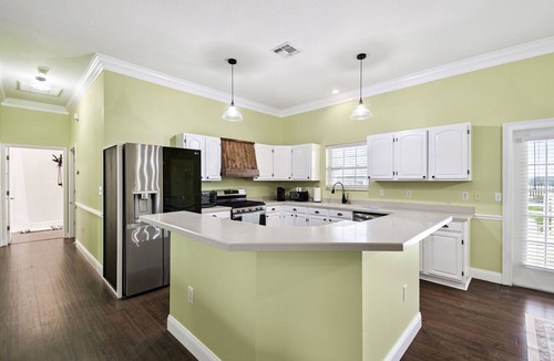 Dade City House | Relaxing Retreat for Families & Friends