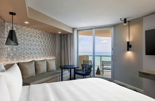 Rosemont Hotel | Renaissance Daytona Beach Oceanfront Hotel
