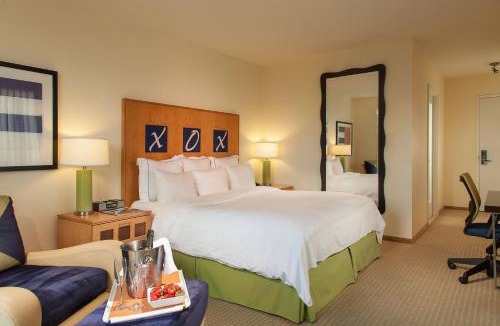 Contra Costa Centre Hotel | Renaissance Walnut Creek Hotel