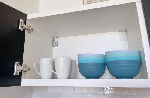 Daytona Beach Shores Apartment | Renovated Beach Front Studio - Hawaiian Inn Resort