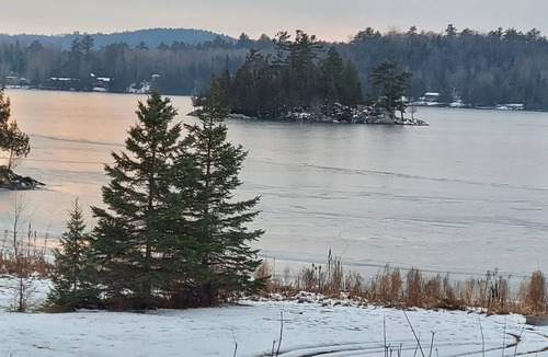 Northfield Ski Chalet | Renovated Chalet facing lac Heney in Gracefield Quebec