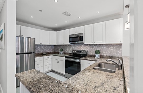 Tierra Verde Condo | Renovated Waterview Near Beach and Nature