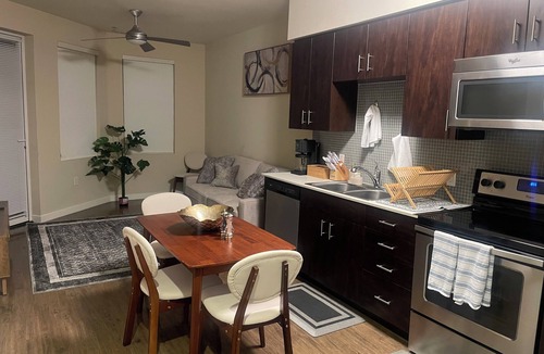 Mid-Wilshire Apartment | Retreat like a LA local in our vibrantly sleek and refined space.
