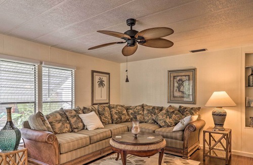 Vero Beach House | Retro Vero Beach Resort Home w/ Florida Room!