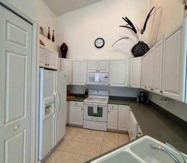 Port Saint Lucie Villa | Right Direction Rentals Carnoustie Townhome