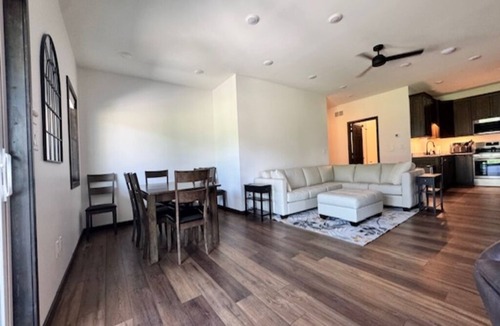 Harpers Ferry House | River Bluff Getaway- Entire Home/4BR, 3BA/Bluff Views, 2 Kitchens, 2 Laundry